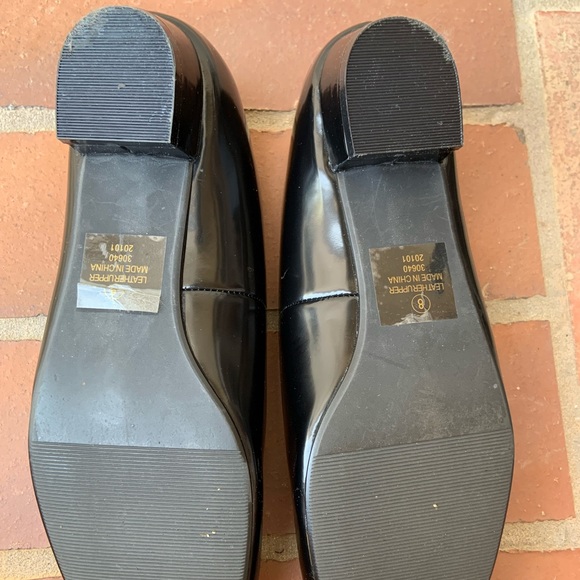 GUC Newport News Black Silver Buckled Heels - Picture 8 of 8